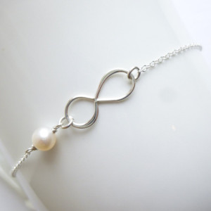 Infinite Love Bracelet -- 925 Sterling Silver with Freshwater Pearl