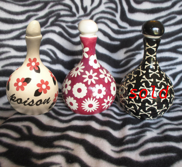 Poison Perfume Bottle Red Black Oil Apothecary OHIO USA Handmade Ceramic Pottery Tattoo