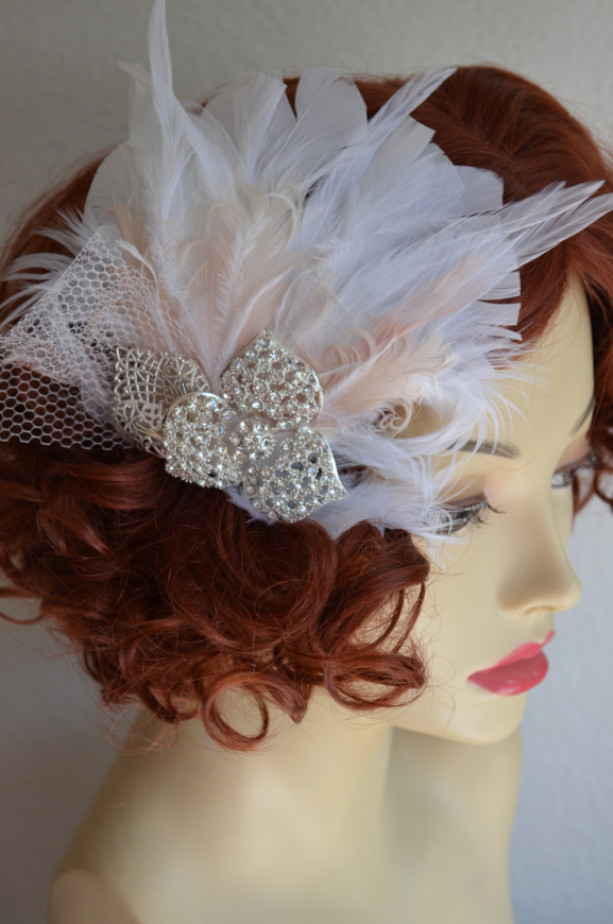 READY TO SHIP, Blush and White Feather fascinator, Feather hair clip, headpiece, Art deco, Gatsby, Rhinestones, Blush feathers, Bridal clip