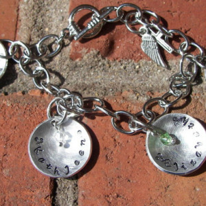 Mommy , Personalized  family charm bracelet, with  silver bracelet and aluminum disc or optional silver disc.