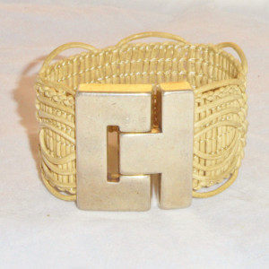 Beige Loop Braided Bracelet with a Zamak Silver Plated Magnetic Clasp.