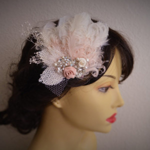 READY TO SHIP, Blush & Champagne bridal hair clip,1920s feather fascinator, Burlap leaf, blush Rose, Ivory, One of a Kind, crystal, pearls