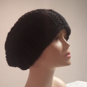 ONLY ONE Womans Knit Slouchy Hat in Black