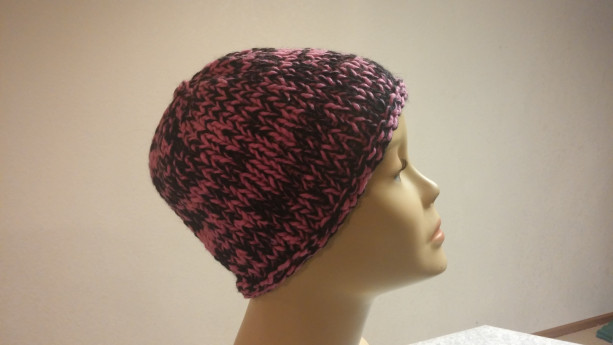 ONLY ONE Knit Black and Pink Beanie