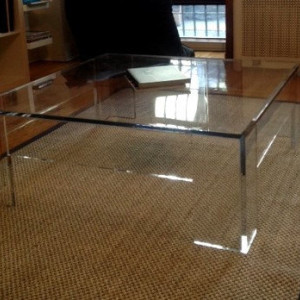 Square Acrylic/Lucite Cocktail or Coffee Table (Acrylic Furniture)