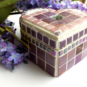 Keepsake Jewelry Box. Heart Shaped Mosaic Art in Pink and Purple glass tiles. Anniversary, Mothers Day or Lover Gift Idea.