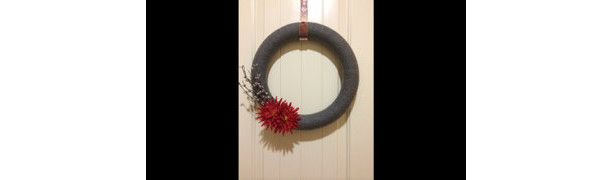 10 inch wreath wrapped in gray yarn