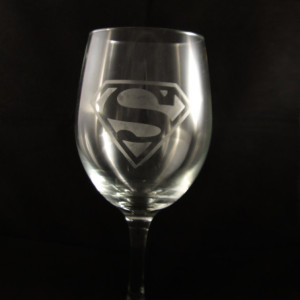 Custom Superman Etched Wine Glass -  Etched Glass - Wine Glass