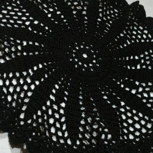 Medium Petal Doily in Black.