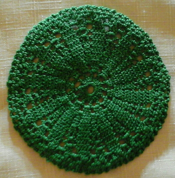 Small Petal Doily in Myrtle Green.