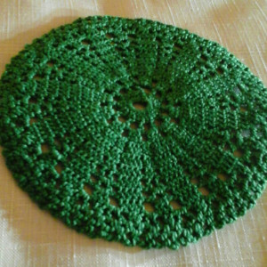 Small Petal Doily in Myrtle Green.