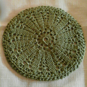 Small Petal Doily in Olive