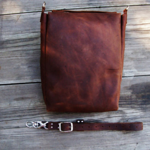 Large Leather Cross Body Bag Hand Stitched. Leather Messenger Satchel Bag  Bret Cali Bag