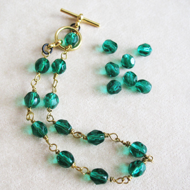 Green Beaded Bracelet St Patrick's Day Handmade Jewelry For Women Czech Glass Beaded Bracelet
