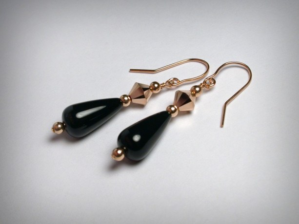 Rose Gold Earrings, Black Onyx Earrings, Pink Gold, 14K Rose Gold Filled, Black Earrings,  Black Onyx, Teardrop, Rose Drop Dangle Earrings