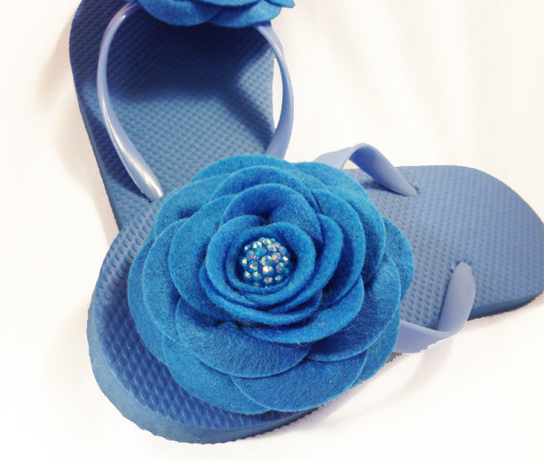 Rose Flip Flops| Bridesmaid Flip Flops| Bride Flip Flops| Made-to-Order Flower Flip Flops| Bridesmaid / Bride Gifts| Beach Coverup