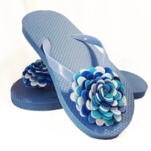 Zinnia Flower Flip Flops| Bridesmaid Flip Flops| Bride Flip Flops| Made-to-Order Flower Flip Flops| Bridesmaid / Bride Gifts| Beach Coverup