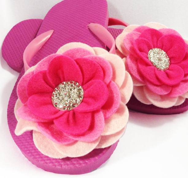 Camellia Flower Flip Flops| Bridesmaid Flip Flops| Bride Flip Flops| Made-to-Order Flower Flip Flops| Bridesmaid / Bride Gifts| Beach Coverup