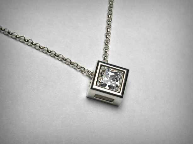Simulated Diamond Necklace Pendant, Cubic Zirconia CZ Necklace Pendant, Sterling Silver Solitaire Princess Square Imitation Diamond Necklace