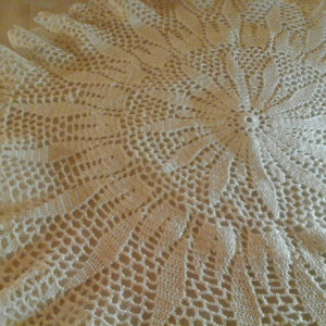 Large Petal Doily in White