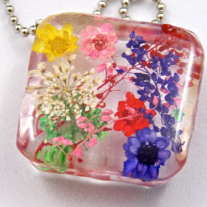 Multi Floral resin pendant necklace