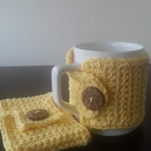 Coffee Mug Cozy in Yellow 2pc set