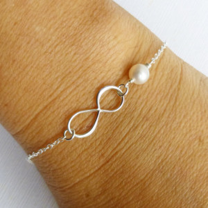 Mother Daughter Set of Two Sterling Silver Infinity Bracelets with Gift Messages