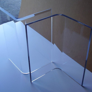 Lucite/Acrylic V-Table