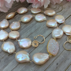 Peach Coin Pearl & Druzy Linked in 14K Gold Filled Wire with Handforged Clasp