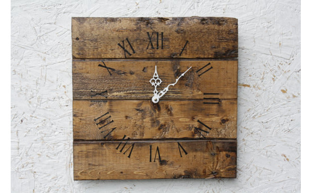 Pallet Wood Wall Clock with Warm Coffee Stain. Natural Look. Rustic. Charming. Customizable. Wedding. Housewarming.Gift.