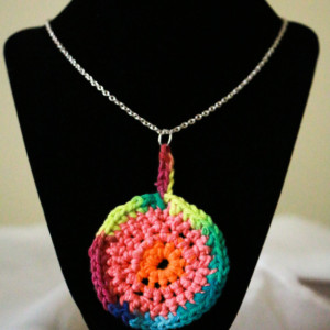 2 piece jewelry set - Earrings and necklace - Multicolored crochet discs - Psychadellic jewelry