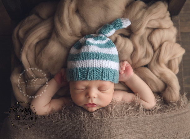Knit Top Knot Hat | Newborn Size Only