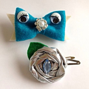 Googly Woogly Turquoise Bow and Silver Hair Clip Set