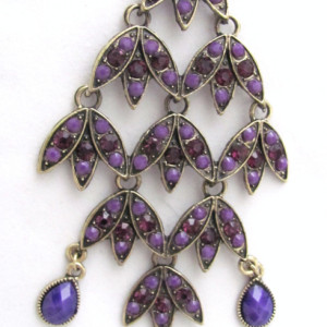 Simple Purple Leaf Pendant Necklace with Rhinestone Toggle Clasp and Brass Chain