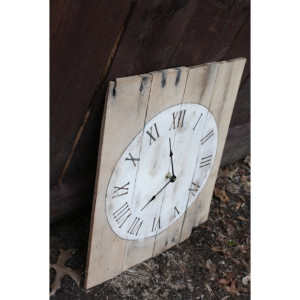 Rectangular Pallet Wood Clock.  Reclaimed Wood.  Round Face.  Roman Numerals.  Natural.  Simple.  Hip.  Eco-Friendly