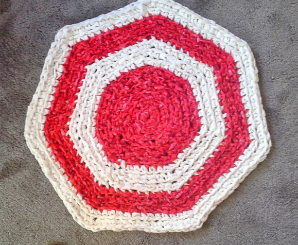 Hand Crocheted Polygon Rag Rug in Red, Pink & White - Reversible