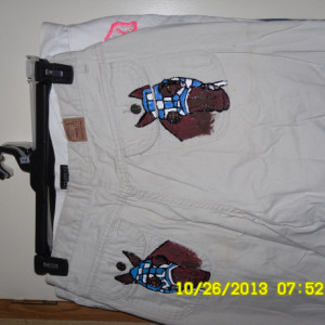 Lee rider's 12L classic fit jeans w/ Secretariat handpainted on both back pockets