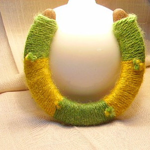 Gold and Green Horseshoe