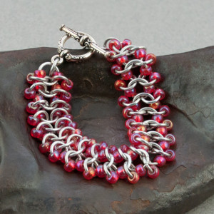 Iridescent Coral Red & Silver Beaded Chainmaille Lace Bracelet