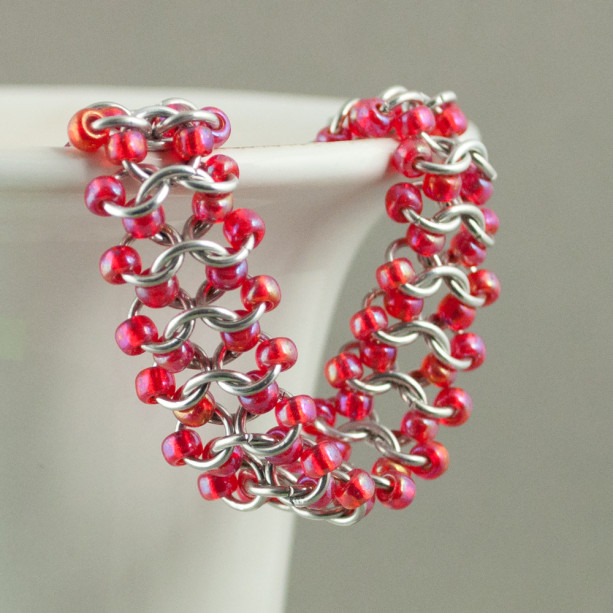 Iridescent Coral Red & Silver Beaded Chainmaille Lace Bracelet