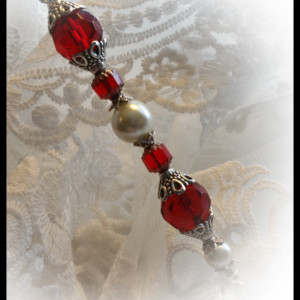 "The Queen's Sceptre" 6 inch Garnet Red and Cream Pearl Hat Pin 