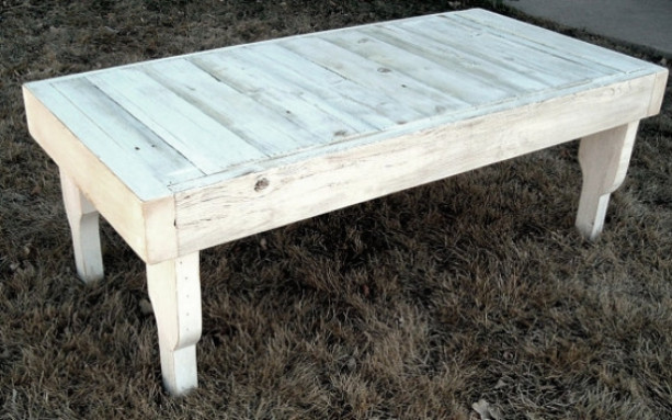 Reclaimed Wood Coffee Table in Antique White with Removable Legs