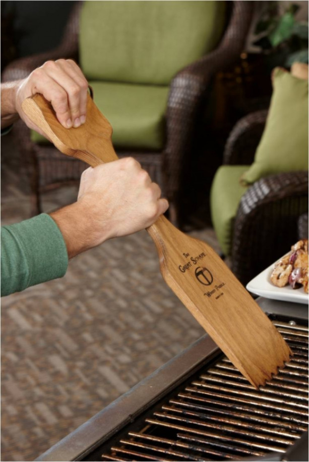 The Ultimate BBQ Cleaning Tool - Woody Paddle